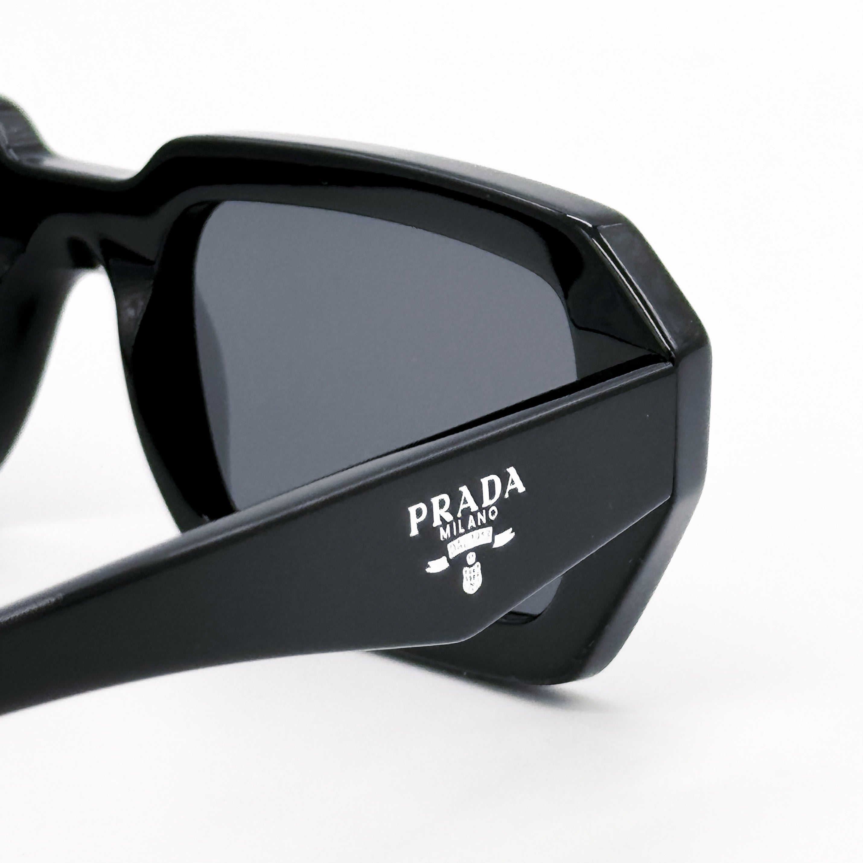 PRADA PRA12S 16K08Z SUNGLASSES PR A12S