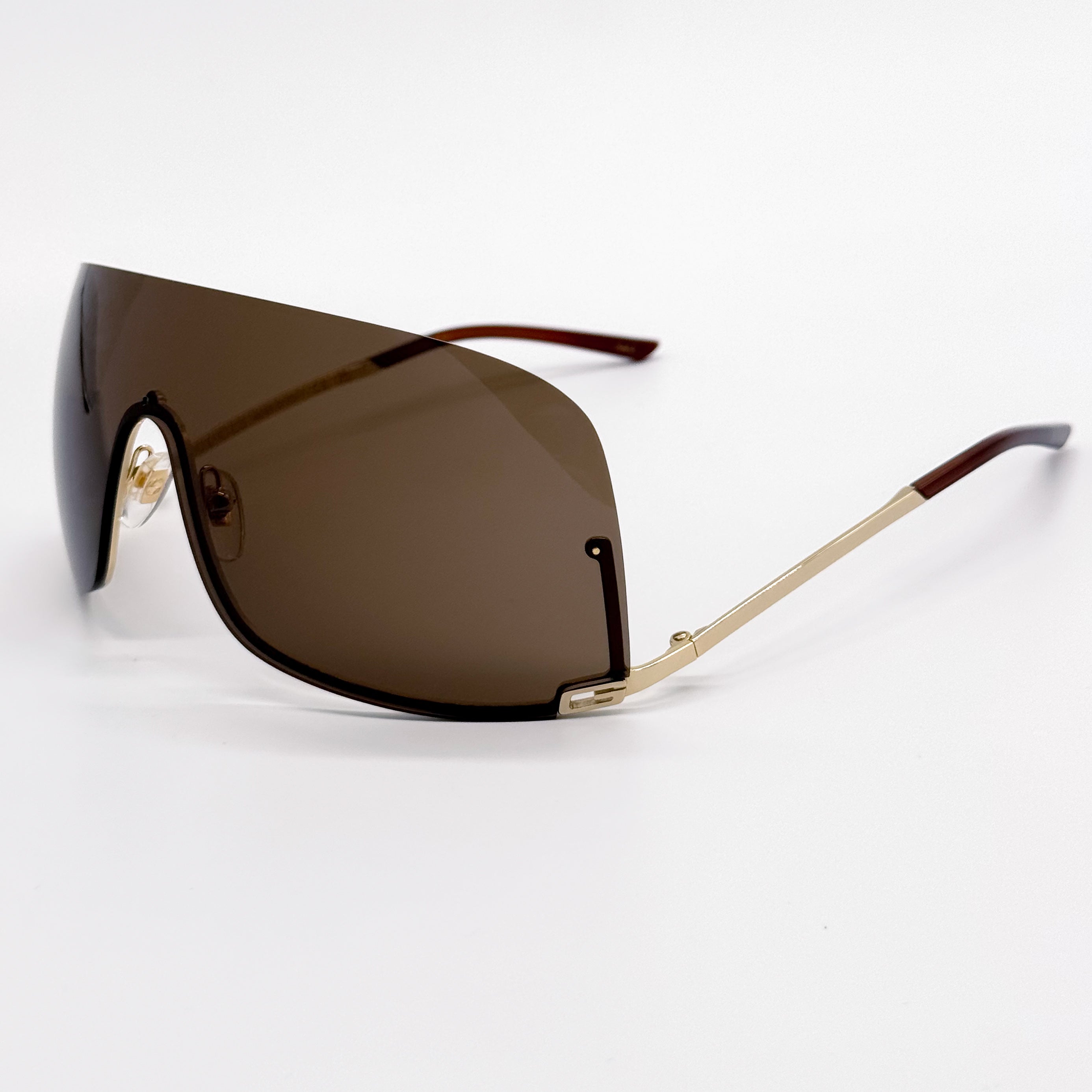 GUCCI GG1560S 002