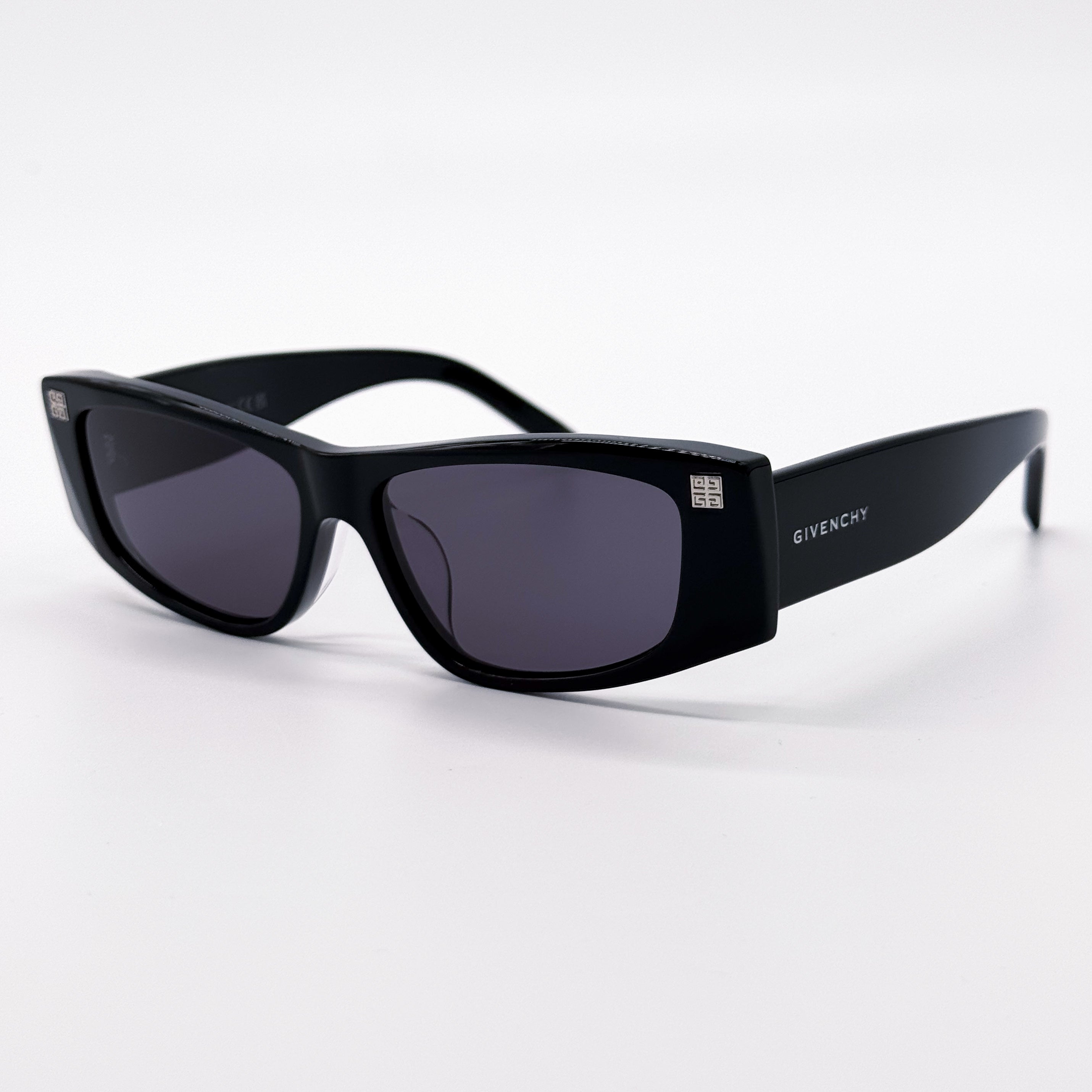 GIVENCHY GV40048F 01A