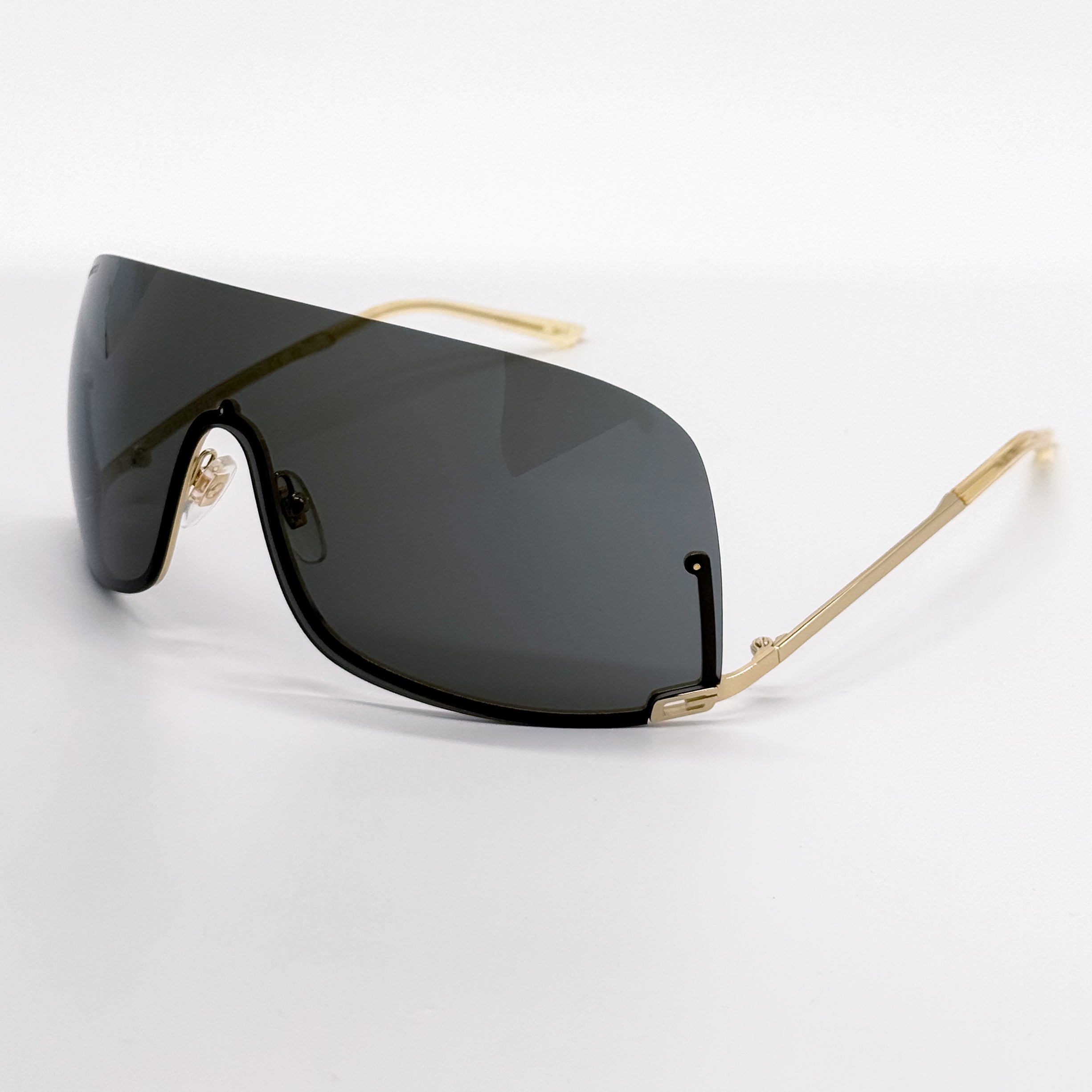 GUCCI GG1560S 001