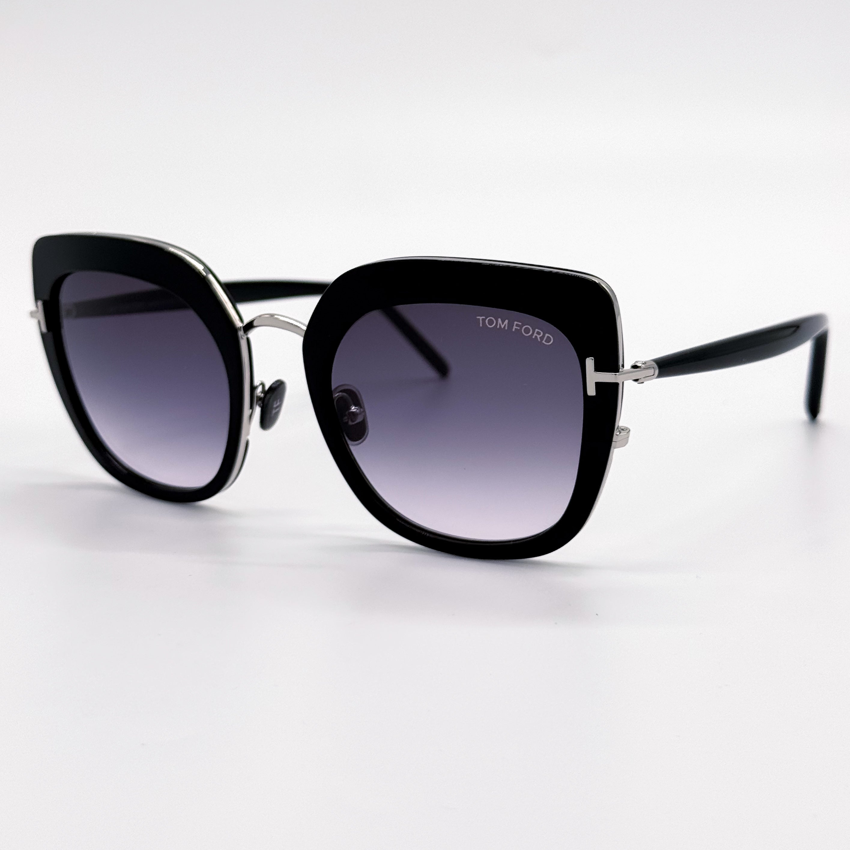 TOM FORD VIRGINIA TF945 05B
