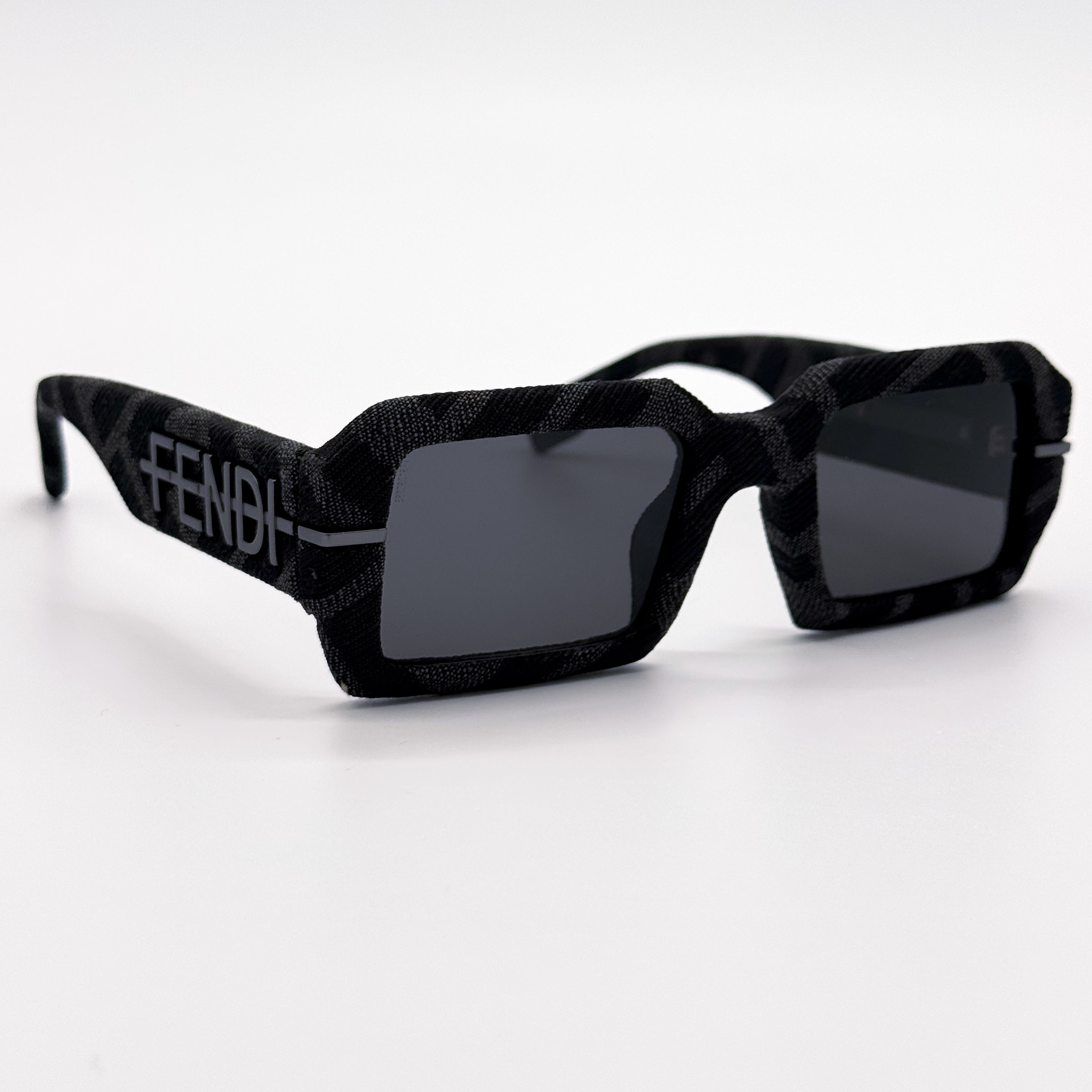 FENDI FE40074U 05A