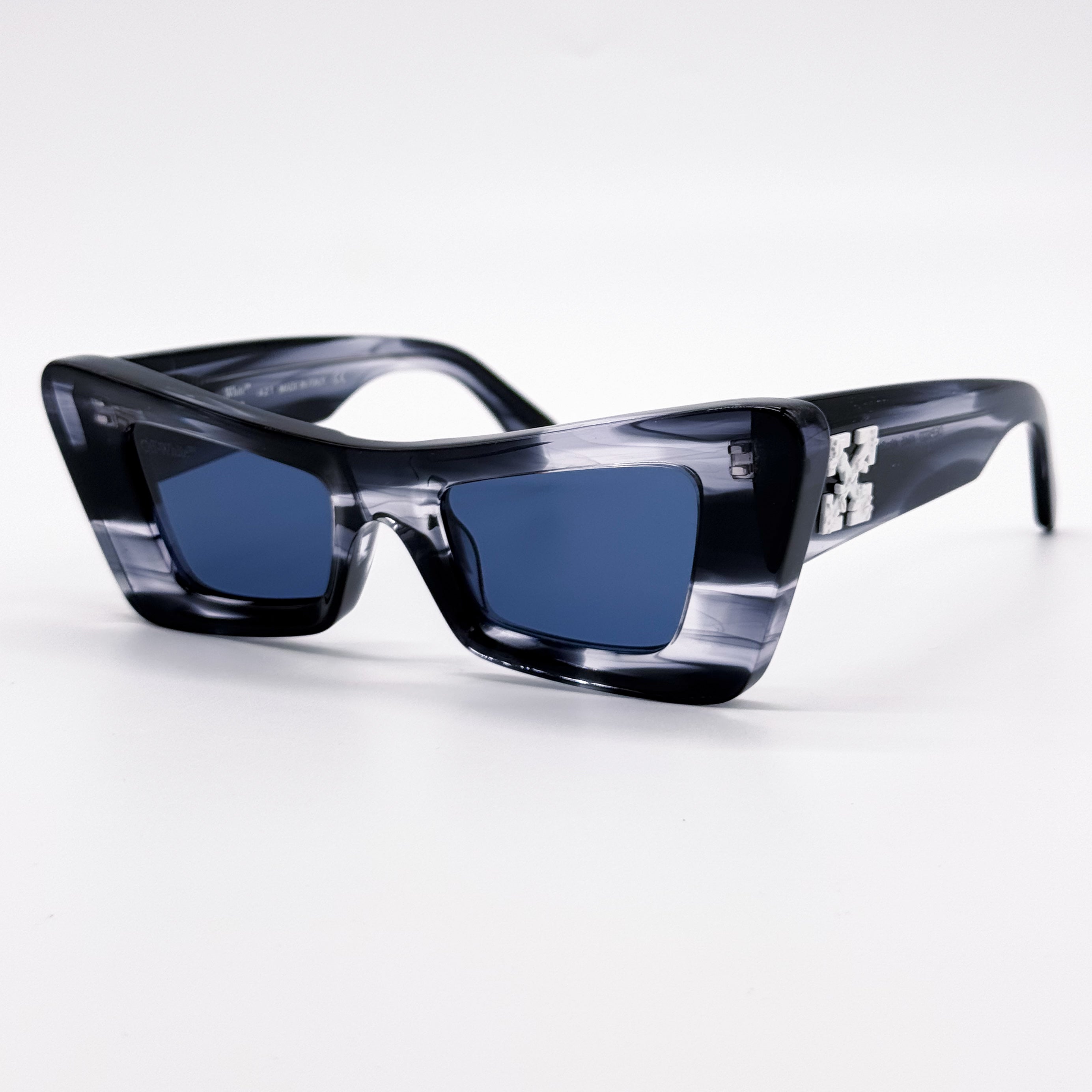 OFF-WHITE ACCRA NAVY MARBLE
