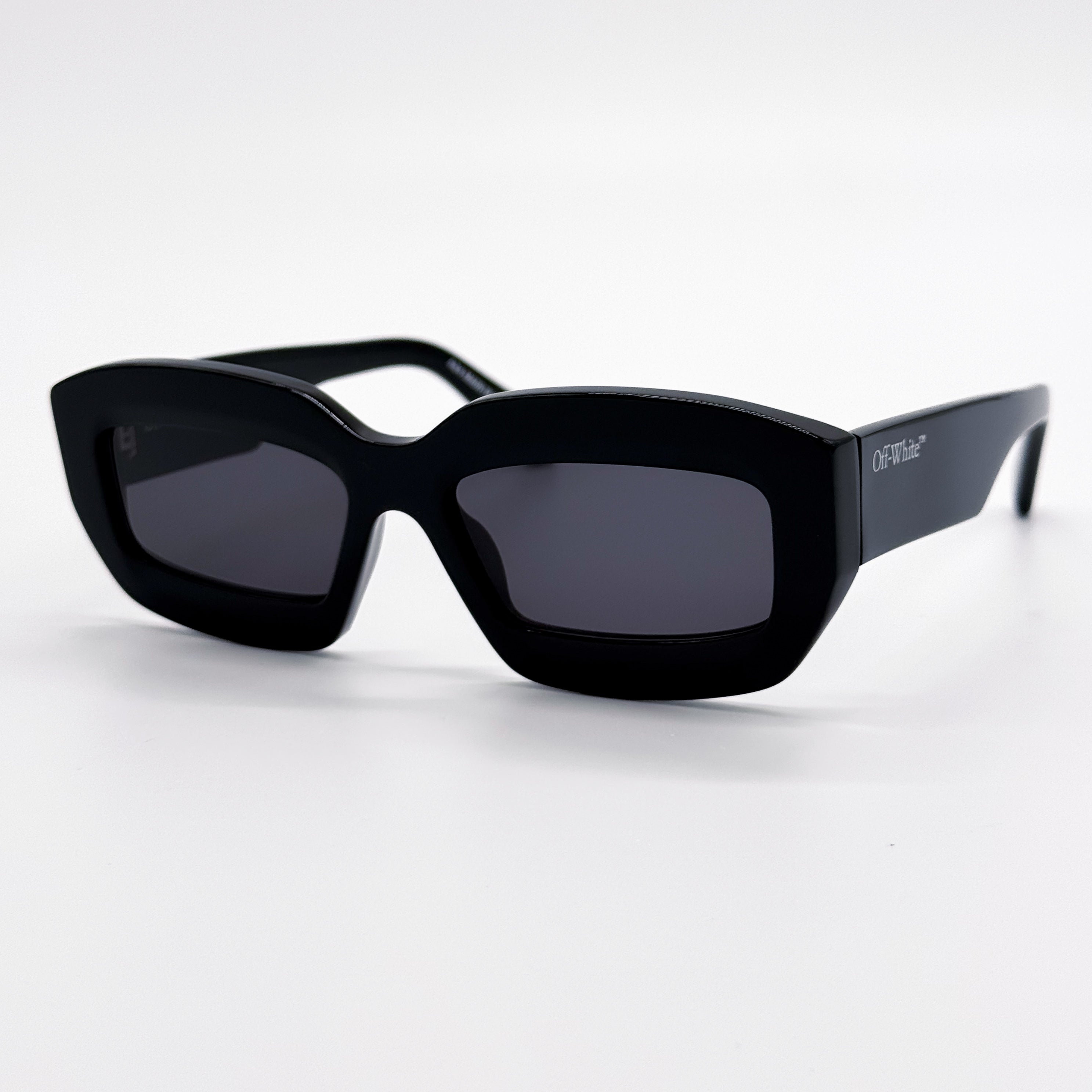 OFF-WHITE OERI138 CHARLOTTE 1007