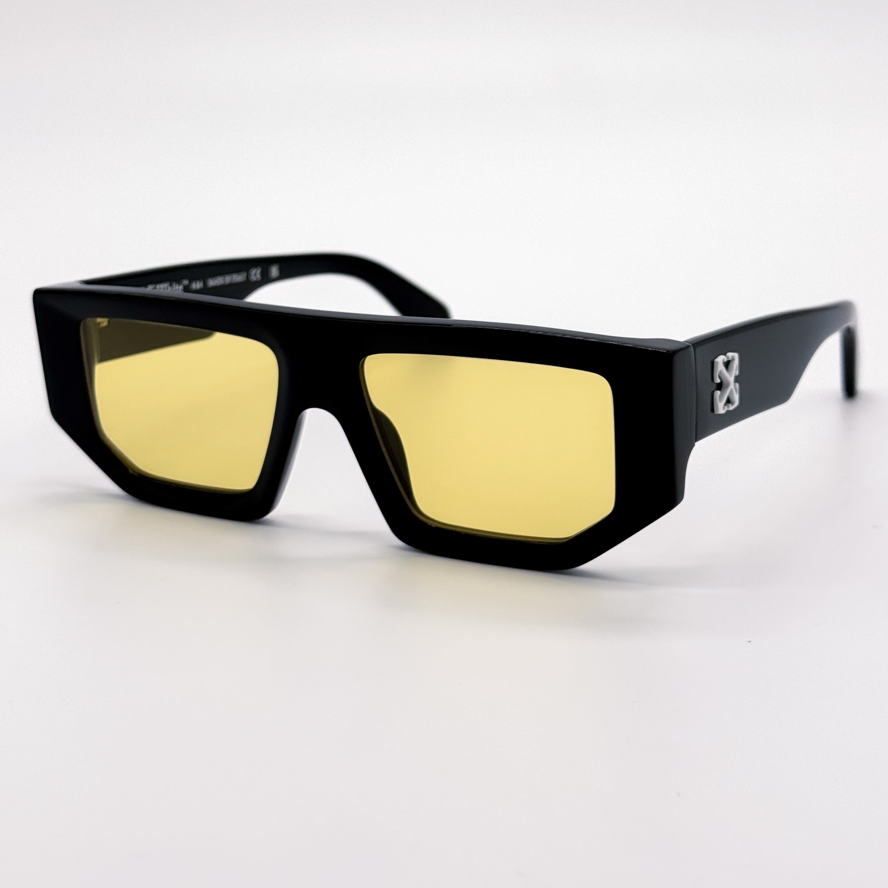 OFF-WHITE OERI13F VANCOUVER 1018